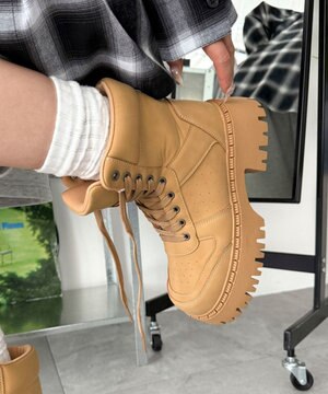  スニーカーブーツ