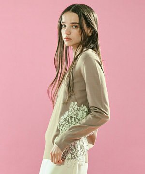  【ご好評により新色追加！洗える】WILLOW / アシンメトリーレースクルーネックニット