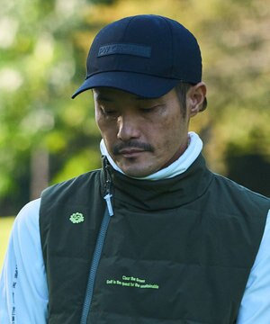  【UNISEX】ボックスロゴキャップ