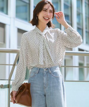  ランダムドットプリント タックブラウス