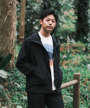 【撥水・UVカット・ストレッチ・軽量 】パッカブルマウンテンパーカー（Lサイズ）