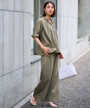  FINE MOVE ワイドパンツ