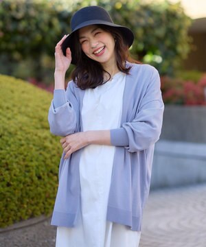  ニットカーディガン