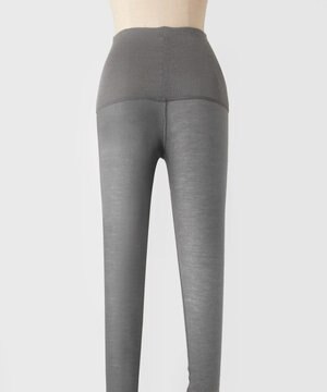  〈大草直子さんアドバイザー〉ロイヤルベビーアルパカ 針抜きスムス 12分丈レギンス