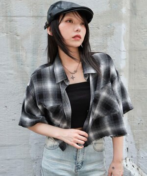  ショートチェックシャツ（S）