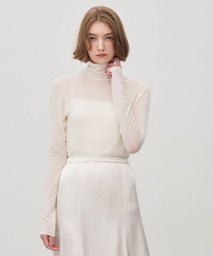 リヨセルカシミヤベア タートルトップス