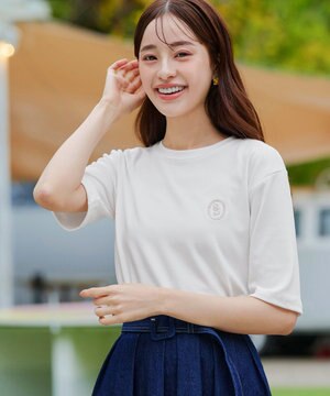  【洗える】刺繍ロゴカットソーTシャツ