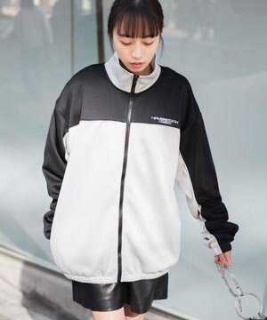  【ユニセックス着用ITEM】バイカラートラックジャケット