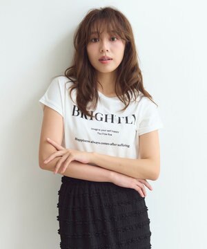  フレンチスリーブロゴプリント Tシャツ
