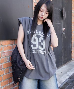  【ユニセックス着用ITEM/MLサイズ展開】ヴィンテージライクグラフィックノースリーブ