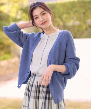  コットンＶネックカーディガン