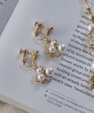  リリーブルーム イヤリング