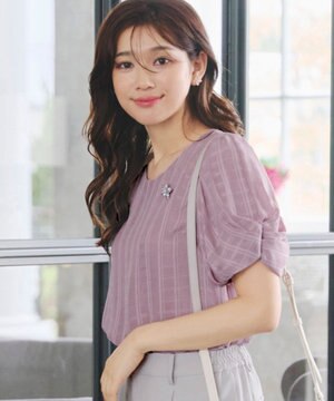  【洗える】ツイスト袖チェックブラウス