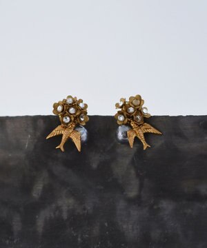  【ガラスパール】ハナビワトトリプチ ピアス