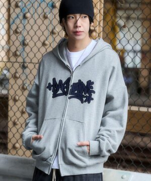  【ユニセックス着用ITEM/SMLサイズ展開】グラフィックZIPパーカー