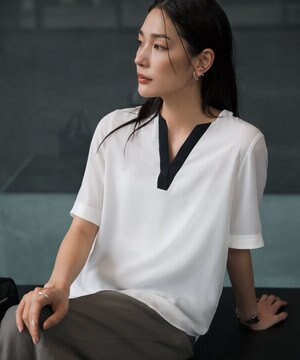  BackSatinAmunzen 5分袖Vネック配色ブラウス