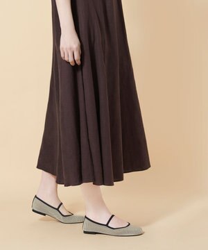 【一部店舗限定 / 片足わずか80g】シースルー ラウンド フラットパンプス