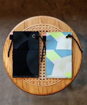  FLATスマホショルダー