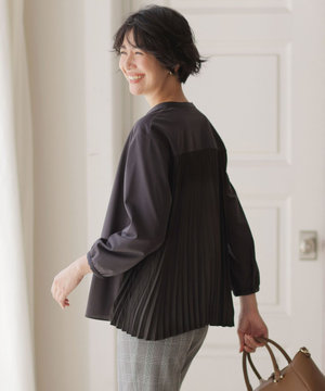 コンパクトトリコット バックプリーツ カットソー