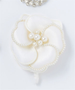 パールトリミング コサージュ