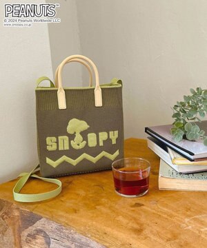  8585【スヌーピー】IP.スクエア.シリコンハンドル.ピーナッツ-9E