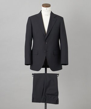  【オールシーズン対応】WOOL×POLYESTER ライトウェイト スーツ（ブラックストライプ）