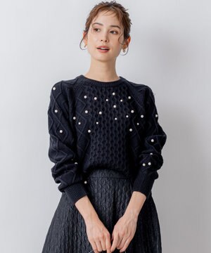  【WEB限定】パール釦ケーブル ニット