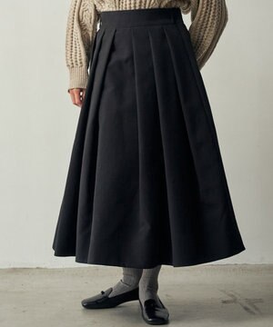  トリプルクロス タックフレアスカート｜軽くてふっくらした三重織り生地・セットアップ可能