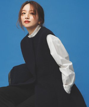 フリルネックシャツ