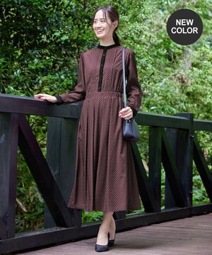  【新色追加・洗える】配色バンドカラー幾何学柄ワンピース