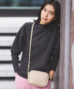 チェーンキルティング ポーチ