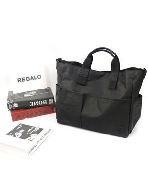  【水や汚れを気にせず使える / 大容量】ショルダー付きトート / REGALO