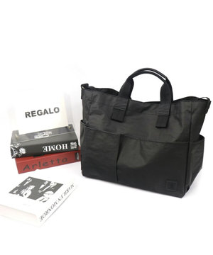 【水や汚れを気にせず使える / 大容量】ショルダー付きトート / REGALO