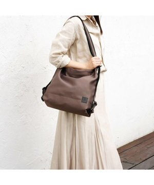  【ワンアクションでリュックに出来る】3wayトート / REGALO