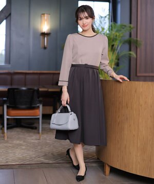 【洗える】バックルベルト付き配色フレアワンピース