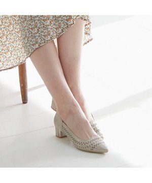  <Riz raffinee>パンチングポインテッドトゥパンプス