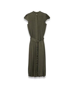  プリーツサテン　ドレス