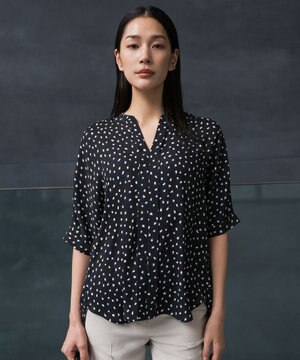  【WEB限定】BackSatinAmunzen 5分袖キーネックブラウス