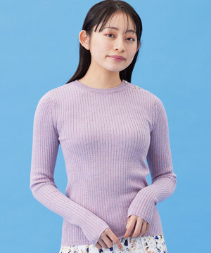 洗える【フラワーアクリルボタン付き】エクストラファインメリノ クルーネック ニット