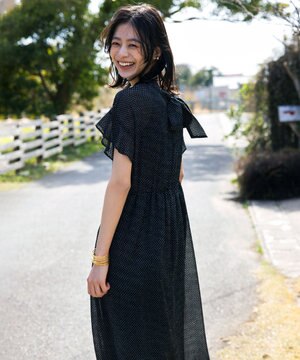  【WEB限定・2WAY】サッカードビードットプリント ワンピース