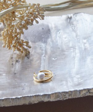  パールイヤーカフ