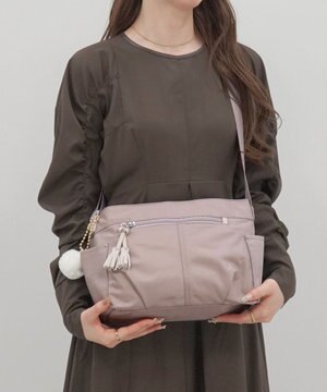  kanana project collection タッセル-e ショルダーバッグ 横 68872