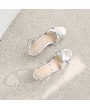  <noyau>ヒールクロスベルトサンダル