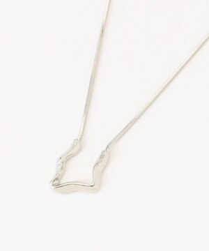  ウェーブネックレス