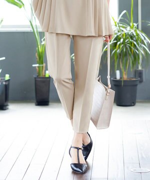  【洗える】ドロストテーパードパンツ