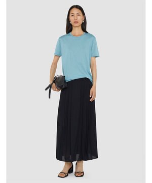  エアリープリッセ　スカート