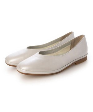  <ing>【サスティナブルシリーズ】Vカットフラットパンプス