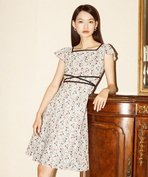  【Archive Collection・消臭・洗える】CHRYSANTTHAMUM ドレス