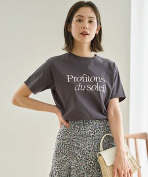  ブルーデイジーロゴプリント Tシャツ
