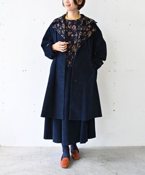  〈遠州織物の工場で織られた上質なコットンコーデュロイ生地〉花刺繍コート（セットアップ可能）